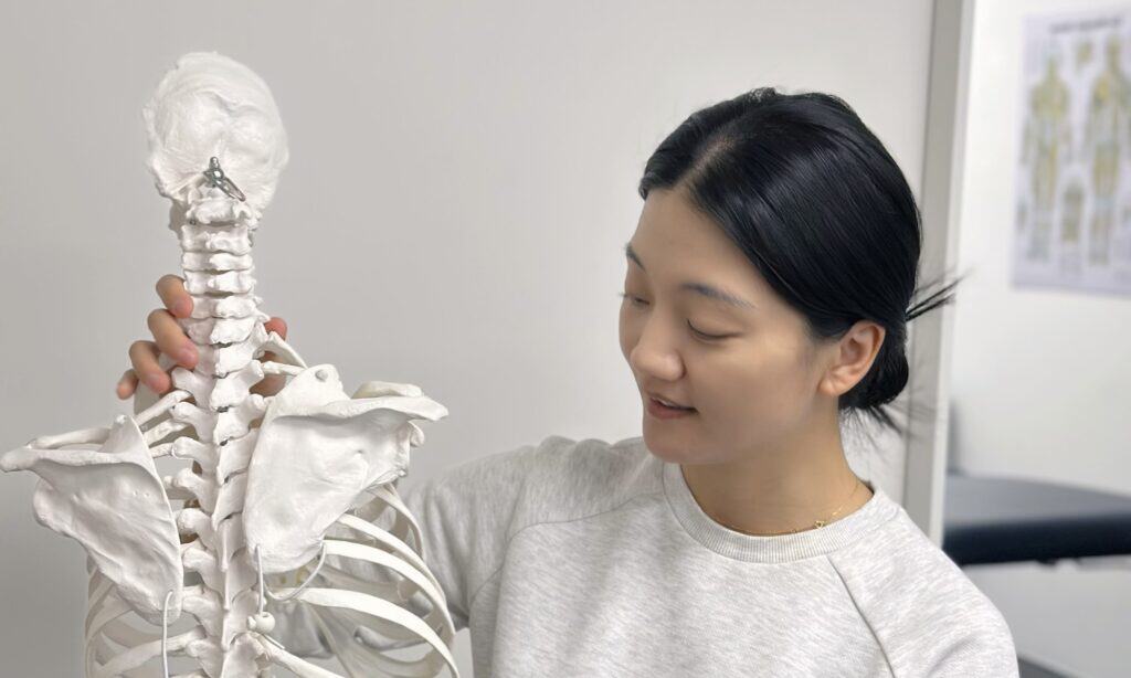 manual cervical traction